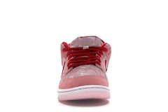 Nike SB Dunk Low StrangeLove Skateboards (Regular Box)