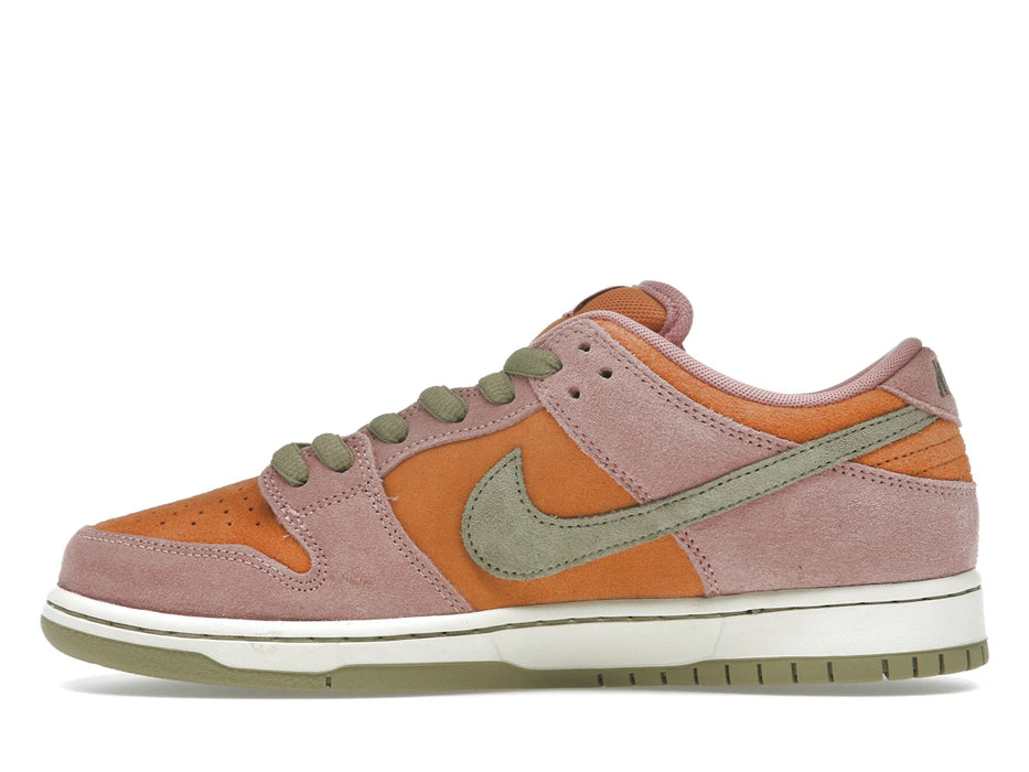 Nike SB Dunk Low Red Stardust