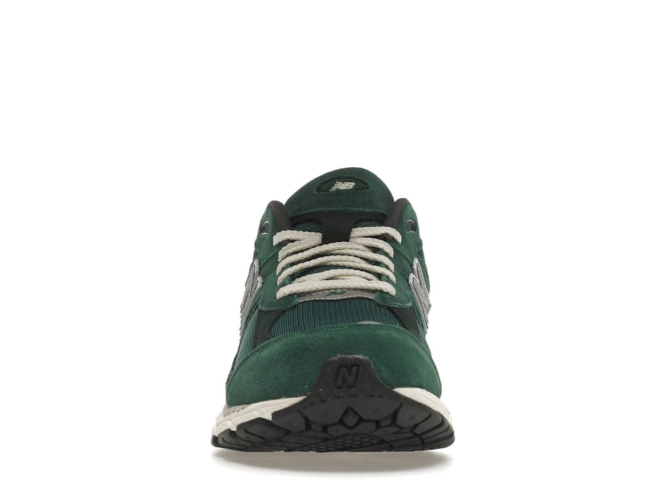 New Balance 2002R Nightwatch Green